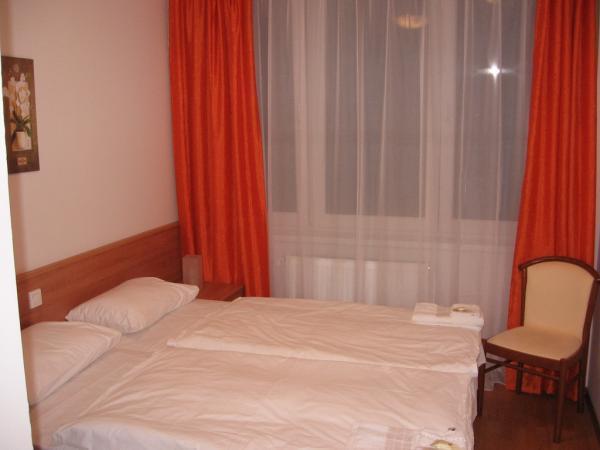 Hotel Lido Miskolc Exteriör bild